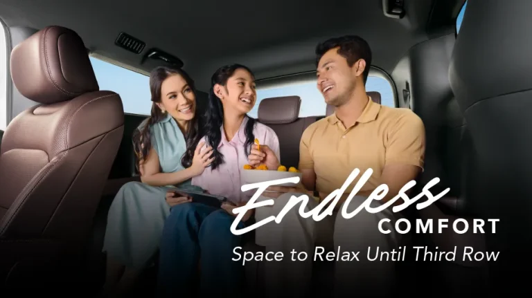 imgi_12_Roomy Third Row