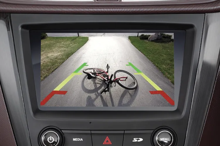 CLEAR REAR PARKING CAMERA DISPLAY (*L Type)
